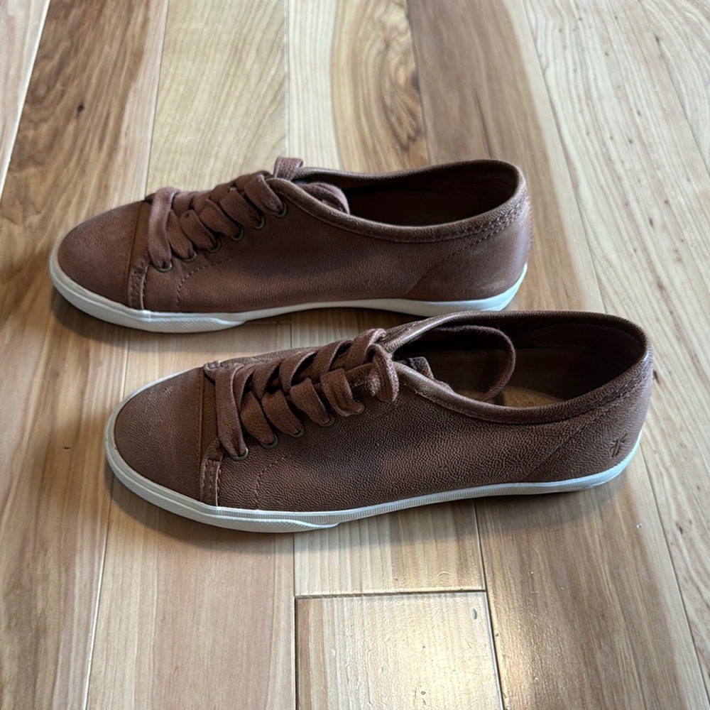 Frye leather 5.5m